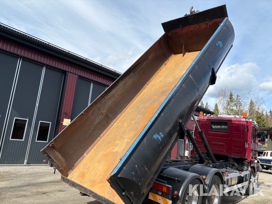 Halvrundat schaktflak