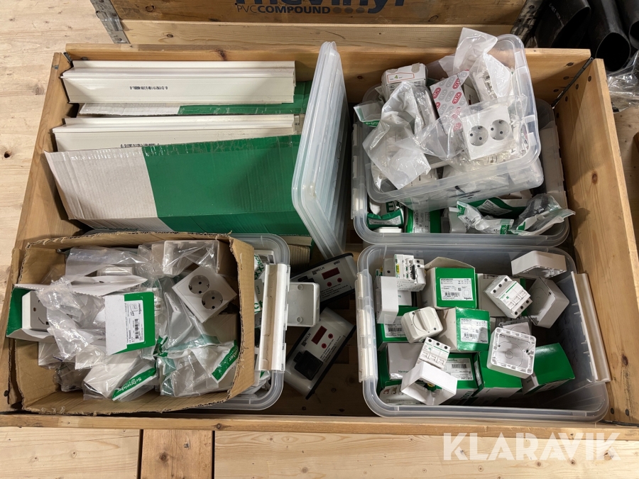 Diverse elmaterial Schneider, Elko & Garo