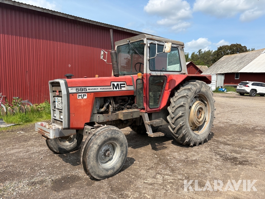 Traktor Massey Ferguson 595