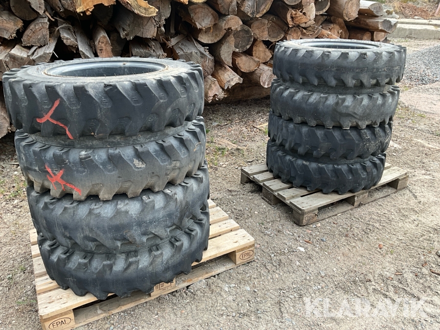 Entreprenaddäck Mitas 8,25-20 8st