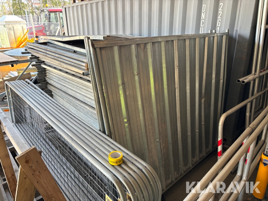 Byggstängsel/Byggstaket täckta 46st