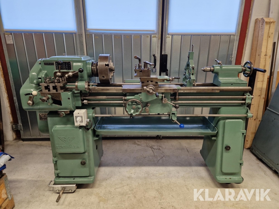 Svarv Torshälla SV-150 Längd och tvärmatning samt gängskärning.