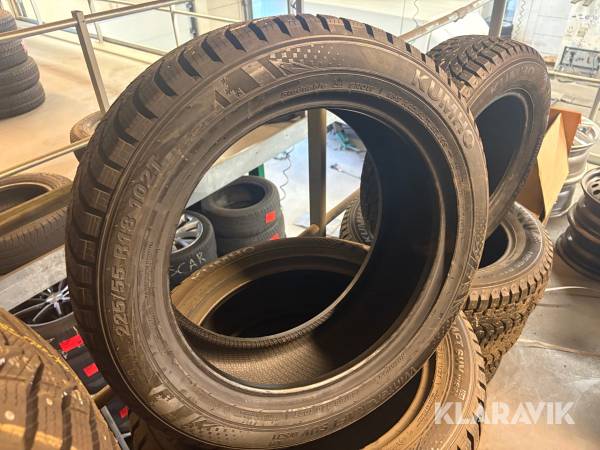 Dubbade vinterdäck Kumho 225/55 R 18