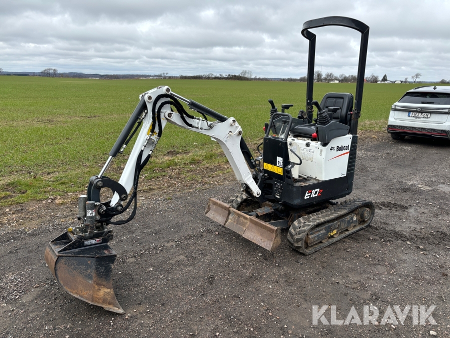 Grävmaskin Bobcat E10Z med tilt och redskap