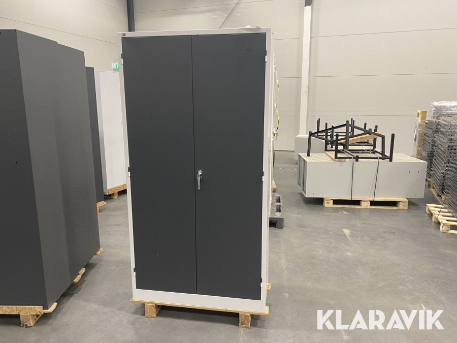 Metallskåp 1st