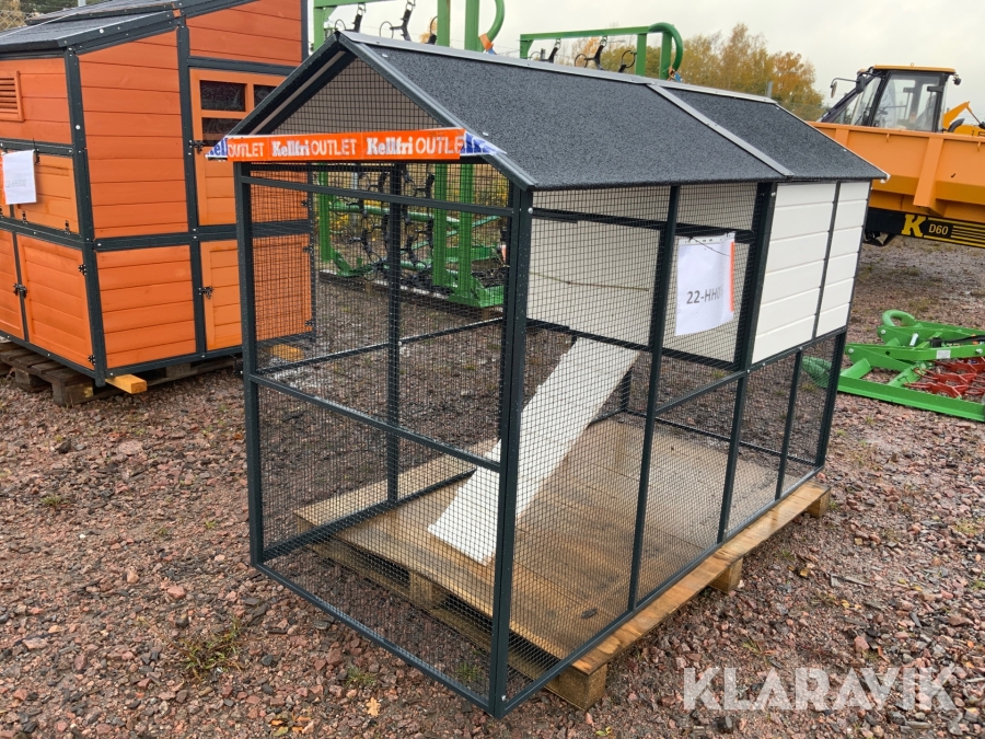 Hönshus med utegård Kellfri AGDA