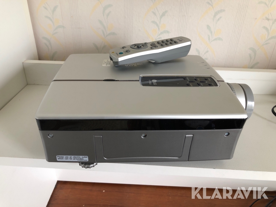 Klaravik Auktioner Projektor LG LPXG2 med förvaringsväska