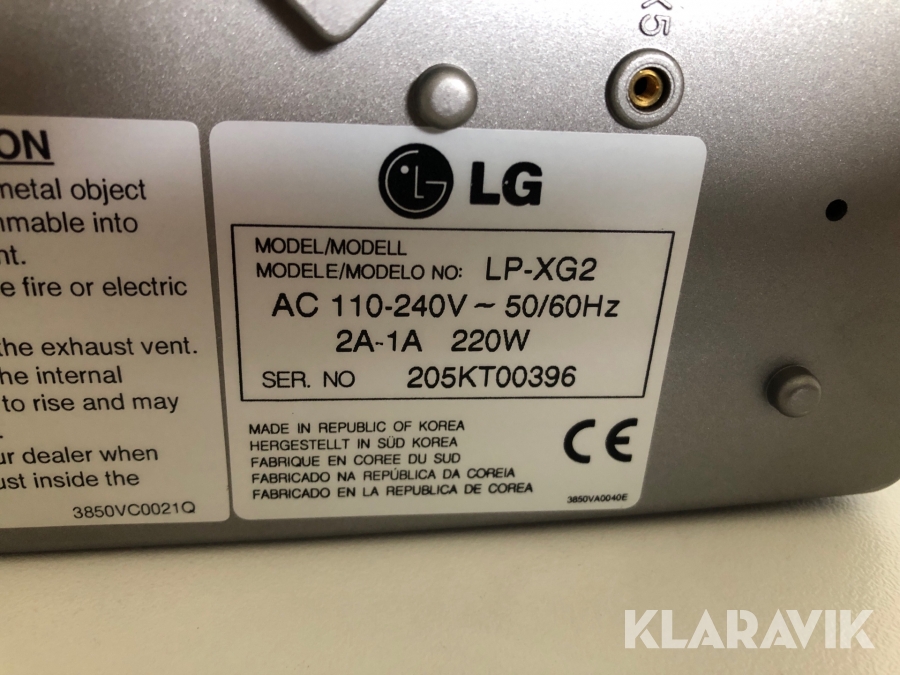 Klaravik Auktioner Projektor LG LPXG2 med förvaringsväska