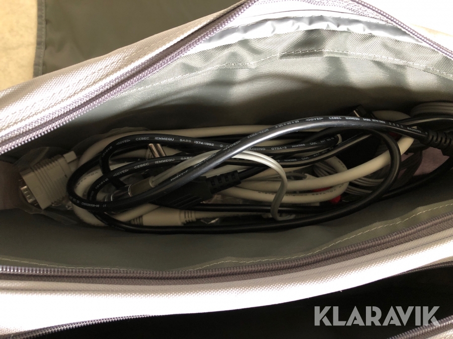 Klaravik Auktioner Projektor LG LPXG2 med förvaringsväska