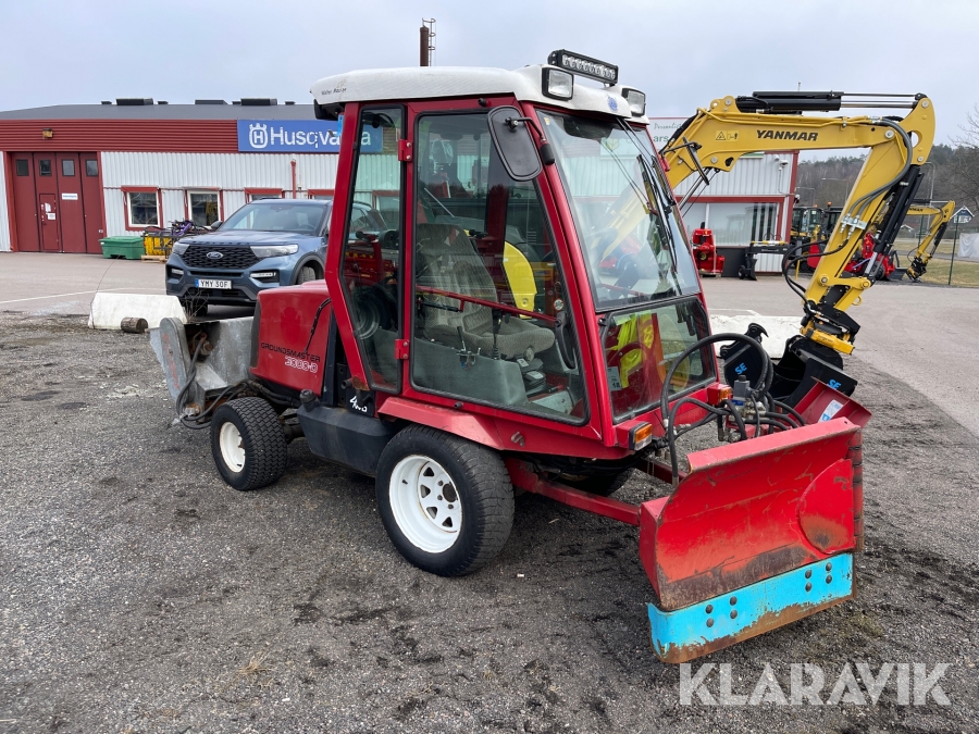 Redskapsbärare Toro Groundmaster 3000 D med plog & spridare
