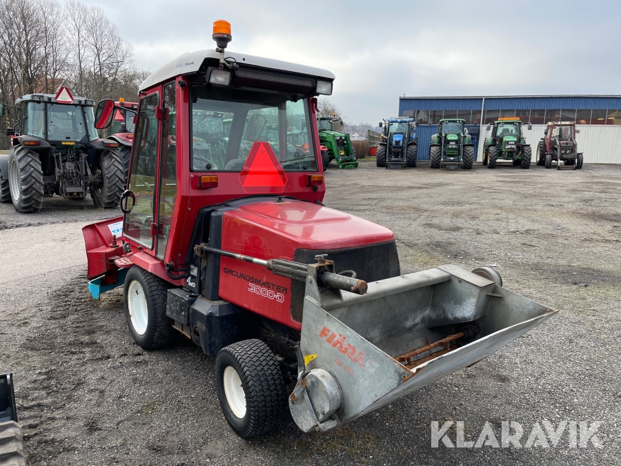 Redskapsbärare Toro Groundmaster 3000 D med plog & spridare