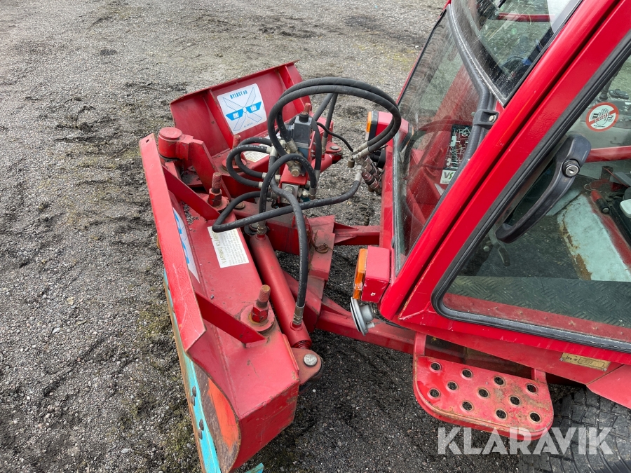 Redskapsbärare Toro Groundmaster 3000 D med plog & spridare