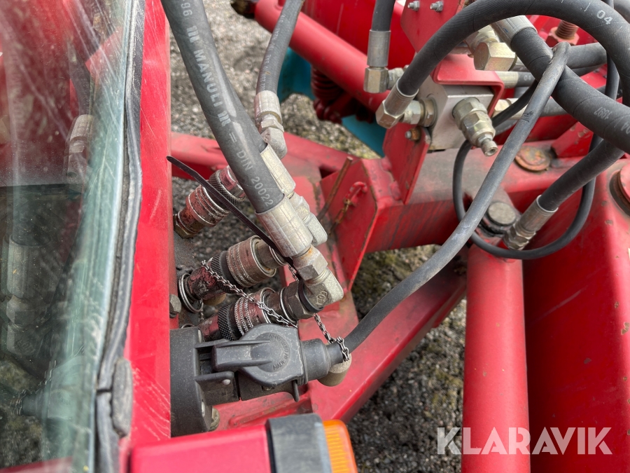 Redskapsbärare Toro Groundmaster 3000 D med plog & spridare