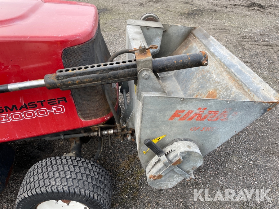 Redskapsbärare Toro Groundmaster 3000 D med plog & spridare