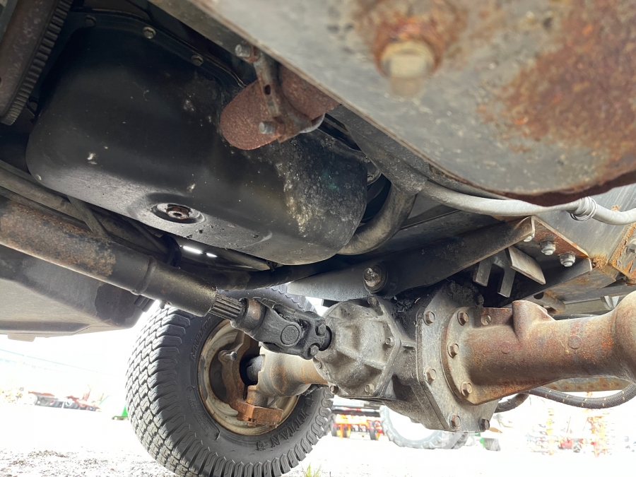 Redskapsbärare Toro Groundmaster 3000 D med plog & spridare