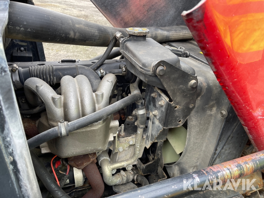 Redskapsbärare Toro Groundmaster 3000 D med plog & spridare