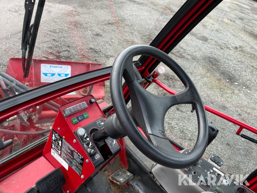 Redskapsbärare Toro Groundmaster 3000 D med plog & spridare