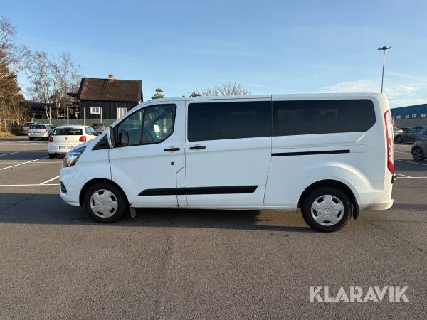 Minibuss Ford Transit Custom