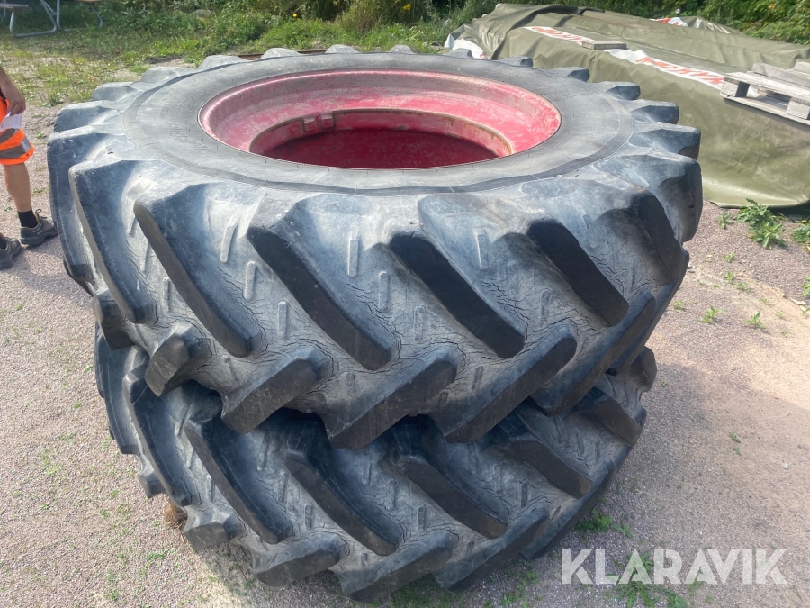 Däck & fälg Volvo BM 2650 2st