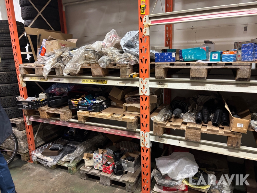 Parti med reservdelar till Kia, Peugeot, Hyundai