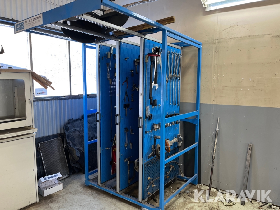 Verktygstavlor inkl. verktyg och maskiner Indeco