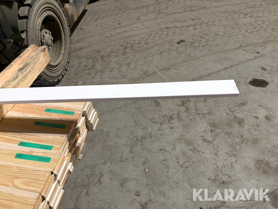 Foder 12*56, 2.2m vit 0500 100st