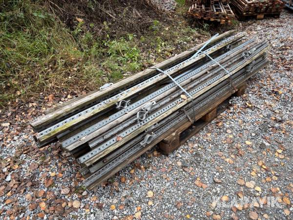 Delar till burtonställning