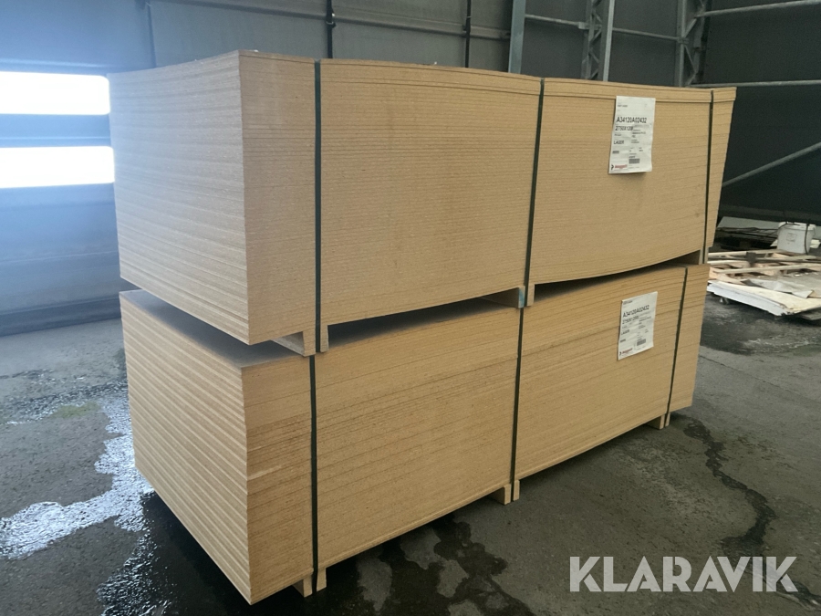 Spånskivor 12x1200x2750mm
