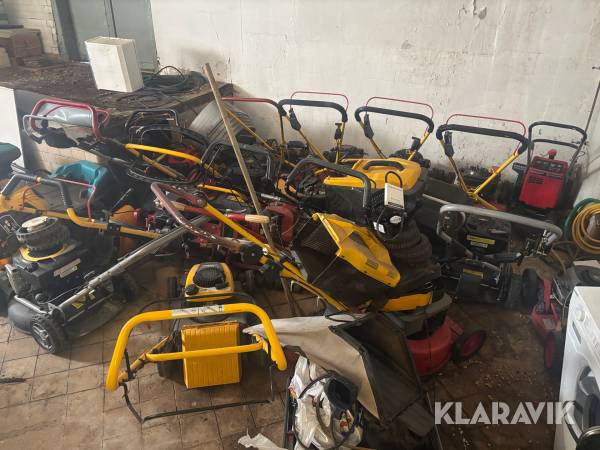 Stort parti Gräsklippare / Åkgräsklippare Stiga / klippo /  Husqvarna ca 20 st samt 2st trimmer
