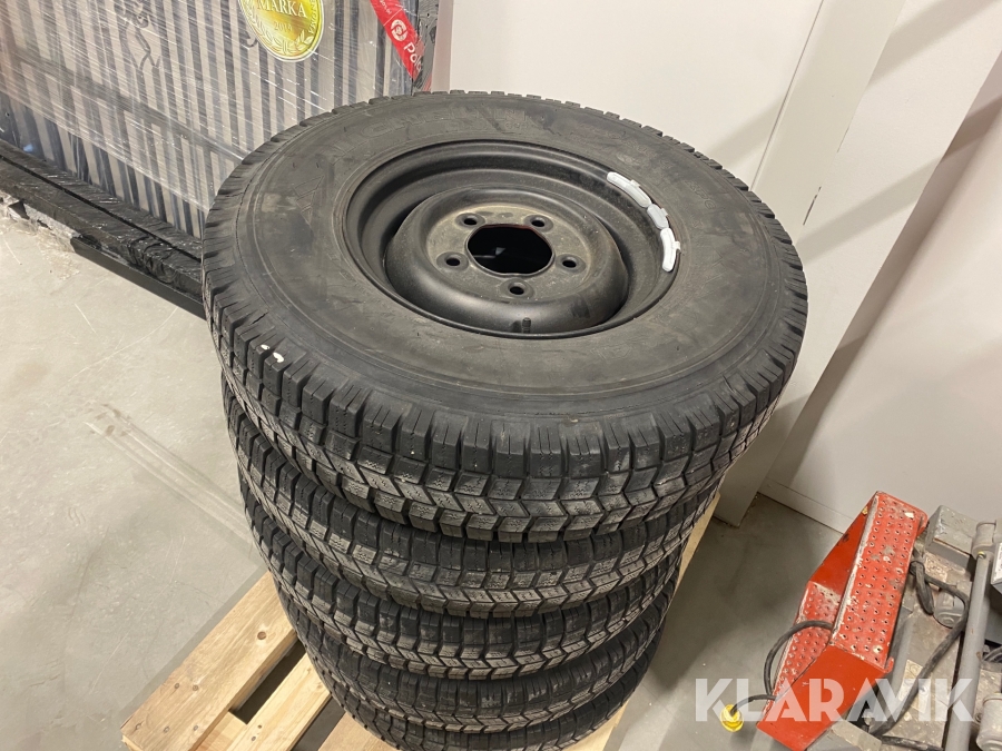 Däck och fälg Michelin 7,50R16C 5 st Landrover Defender