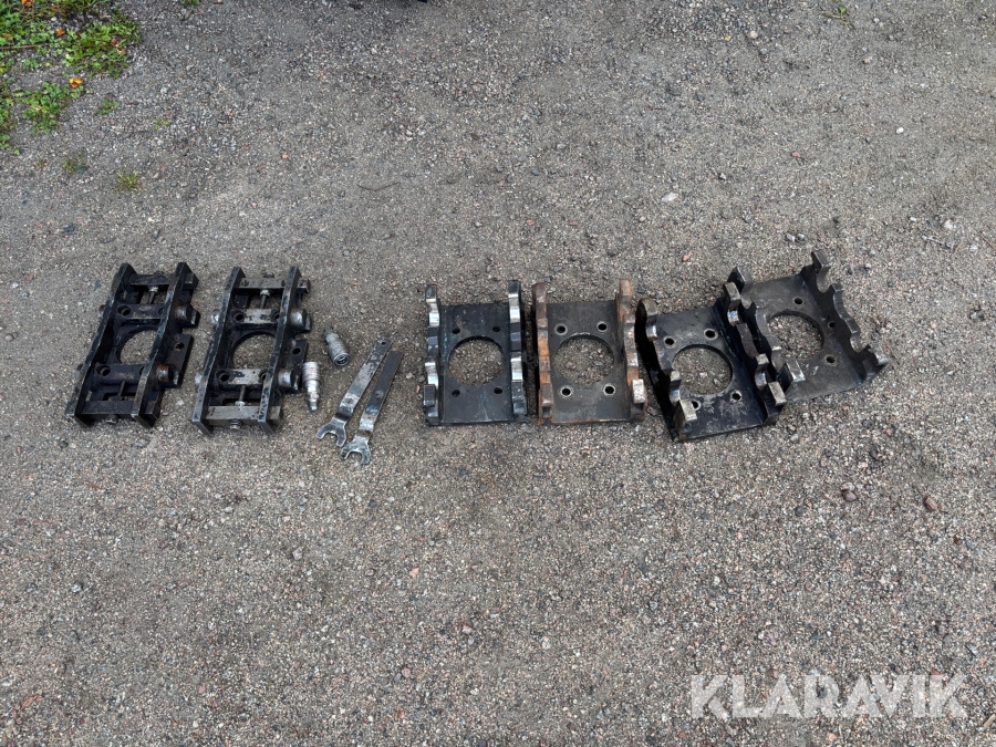 Snabbfäste till skogsmaskin 2st