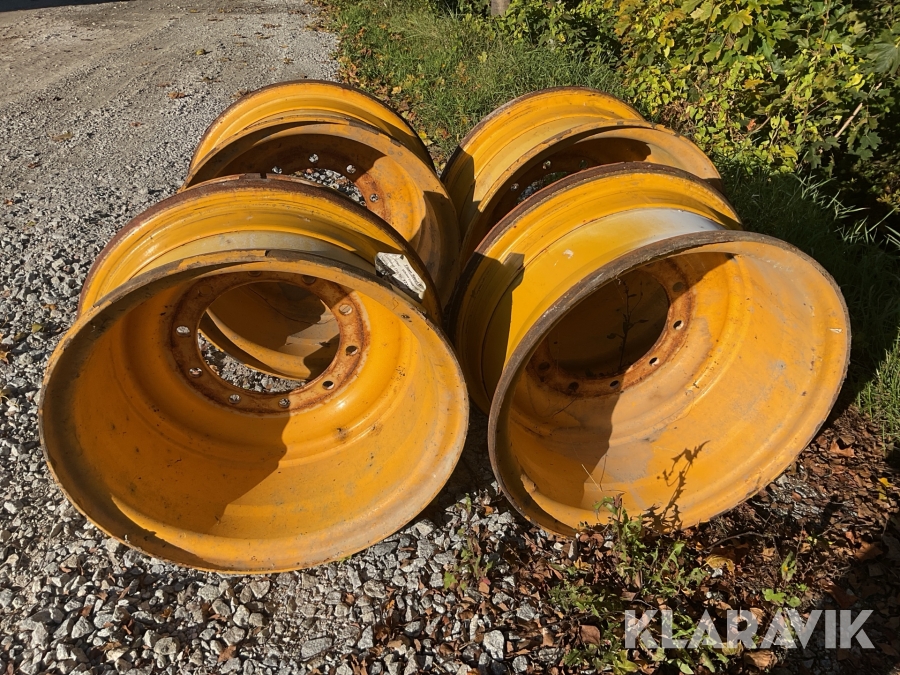 Fälgar med däck Volvo 25-14.00/1.5 4st 