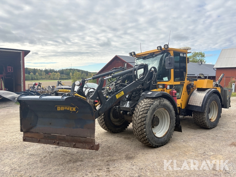 Hjullastare Lundberg 6220 med vikplog & sandspridare