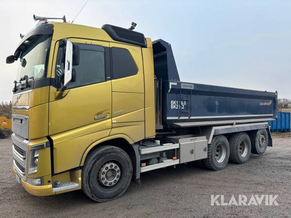 Grusbil / schaktbil Volvo FH 16 650 8x4 med sörling flak