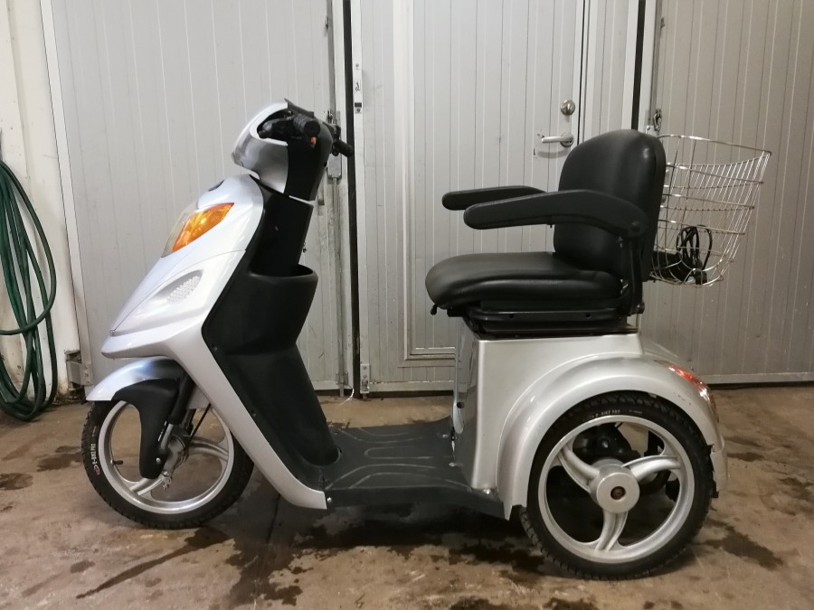 Elscooter/Elmoped/Promenadscooter