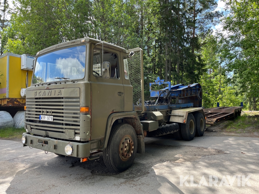 Veteranlastväxlare Scania LBT 140 S42263 med maskintrailer