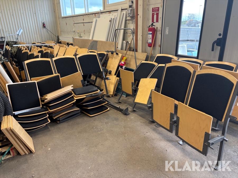 Gradängstolar med fällbord