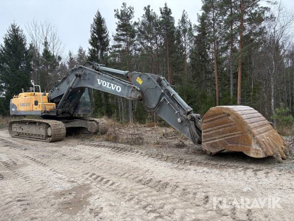 Grävmaskin Volvo EC460CL med skopa