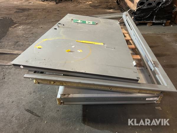 Ståldörrar med karm 2 st