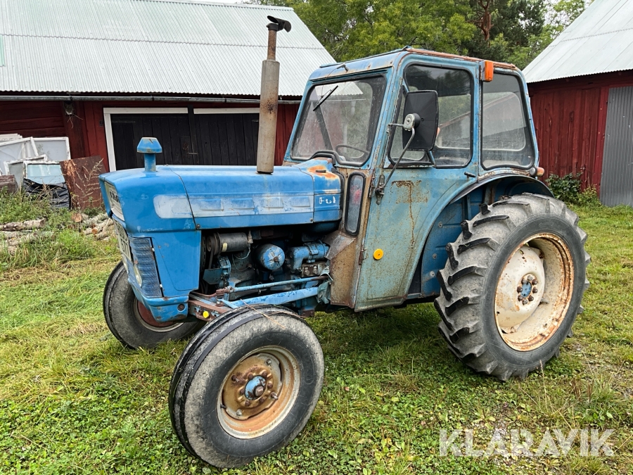 Traktor Ford Dexta 2000
