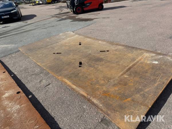 Körplåt 4 x 2 M, 25 mm tjock