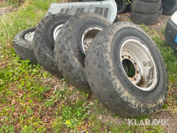 Punkteringsfria däck Michelin 335/80R20 XZ SL
