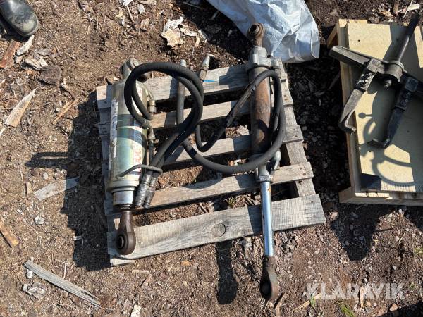 Hydrauliska tryckstänger 2st