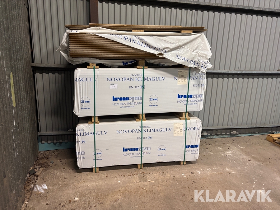 Spårad golvspånskiva Kronospan 3st paket