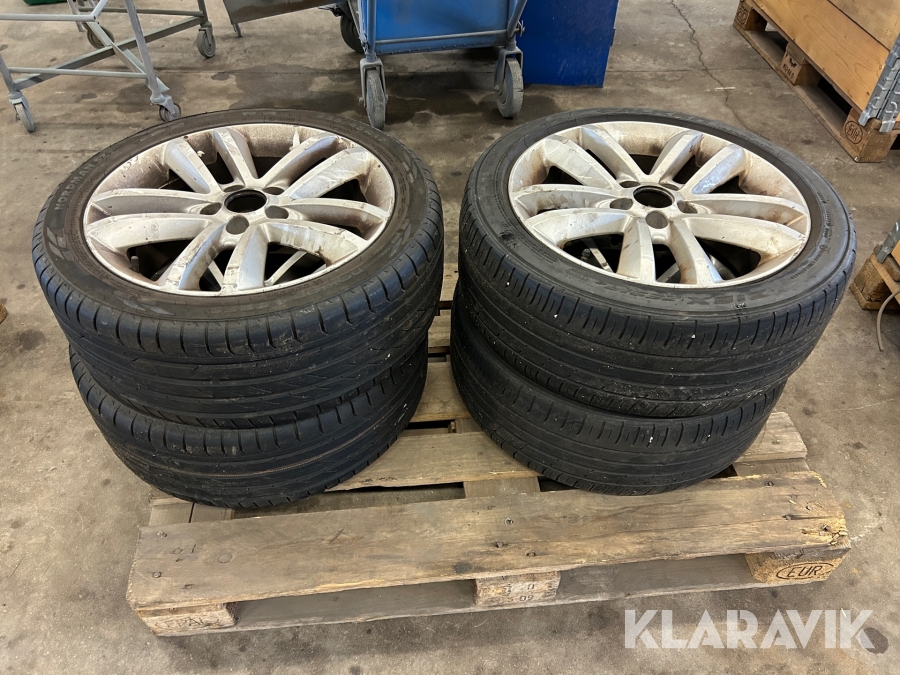 Däck 4 st Nokian Och Falken 225/45R17