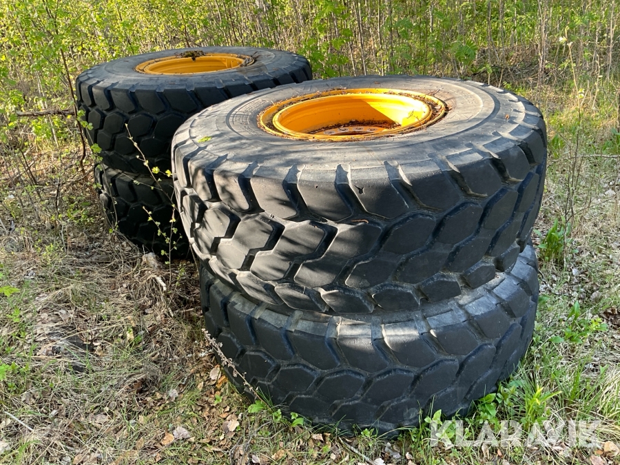Entreprenaddäck Bridgestone VJT 20.5R25 4st