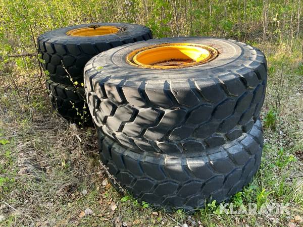 Entreprenaddäck Bridgestone VJT 20.5R25 4st