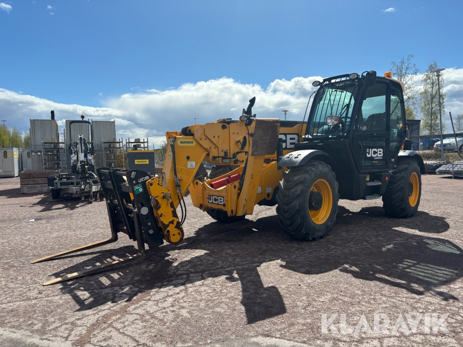 Teleskoplastare JCB 540-180 med skopa och gafflar