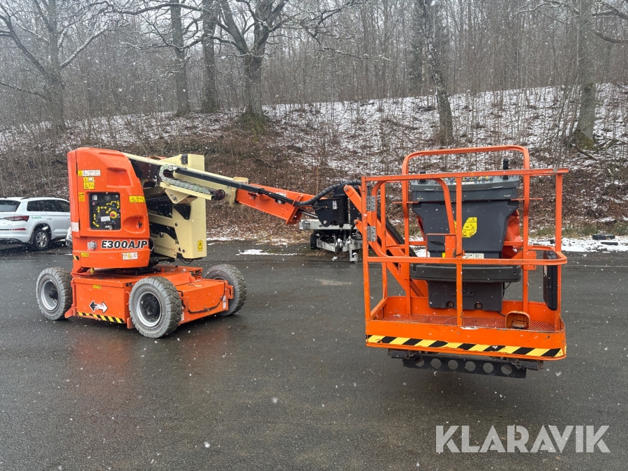 Bomlift JLG E300AJP