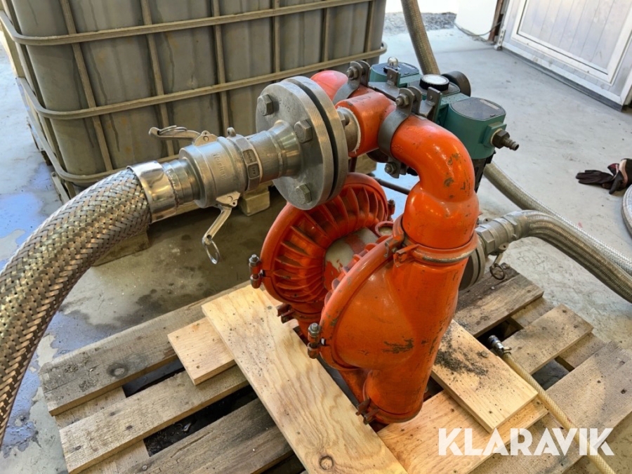 Vattenpump tryckluftsdriven